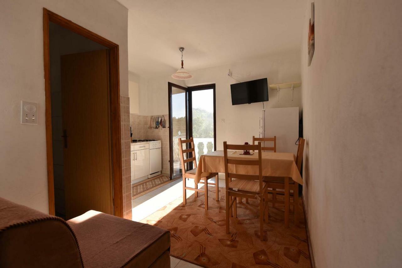 Apartmani Marko Gdinj Ngoại thất bức ảnh