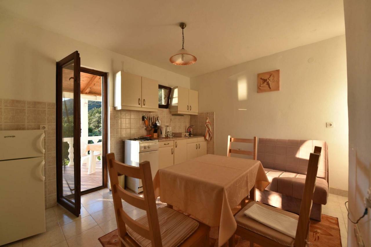Apartmani Marko Gdinj Ngoại thất bức ảnh