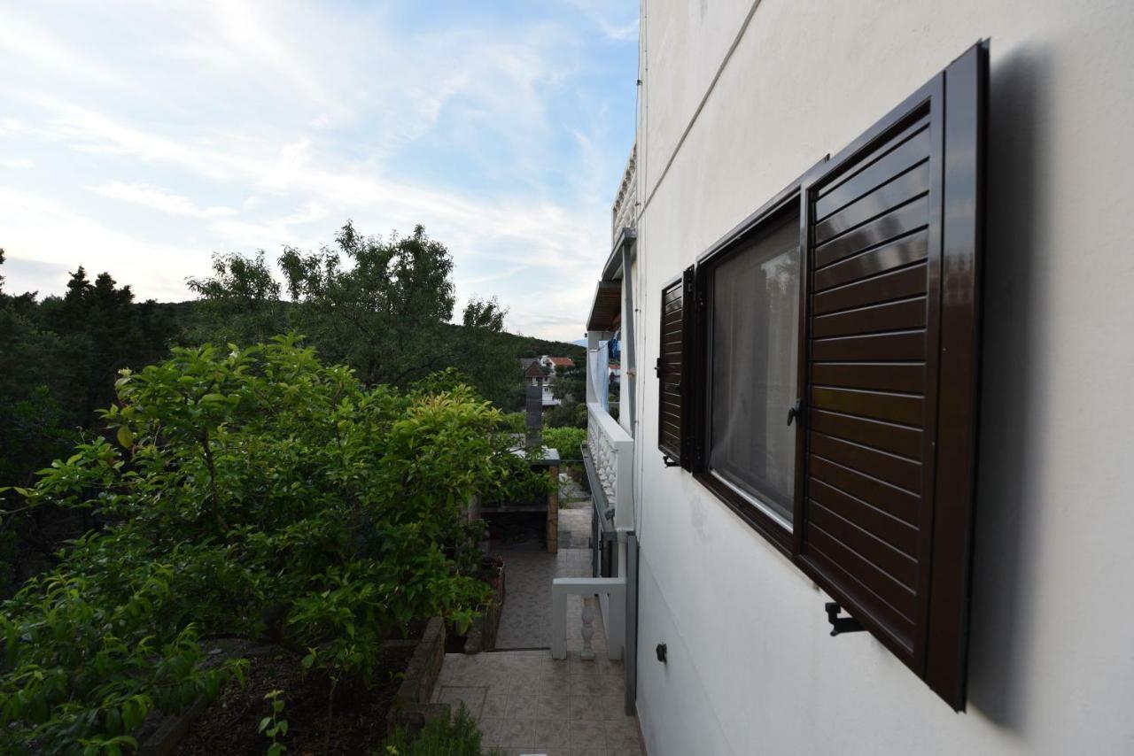 Apartmani Marko Gdinj Ngoại thất bức ảnh