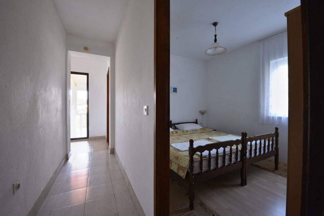 Apartmani Marko Gdinj Ngoại thất bức ảnh