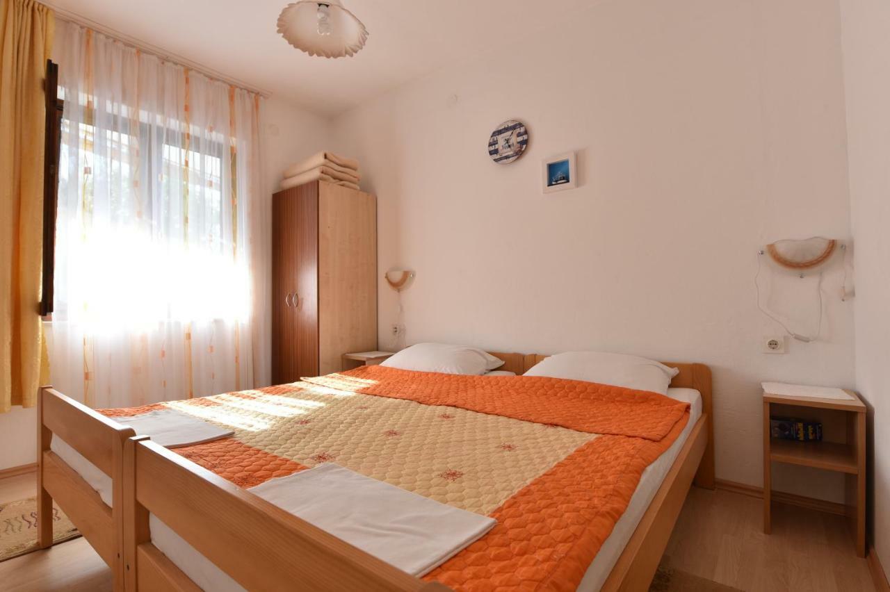 Apartmani Marko Gdinj Ngoại thất bức ảnh
